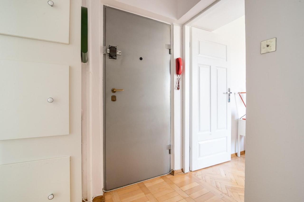 Rent Like - Aleja Wyzwolenia 7 Warszawa