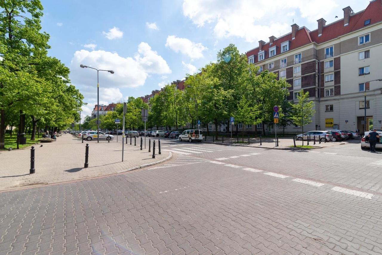 W Rent Like - Aleja Wyzwolenia 7 * Warszawa